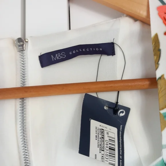 M&S Collection Fitted Midi Dress Ivory Size 8 Floral Bodycon Wedding Cruise BNWT - Picture 6 of 12